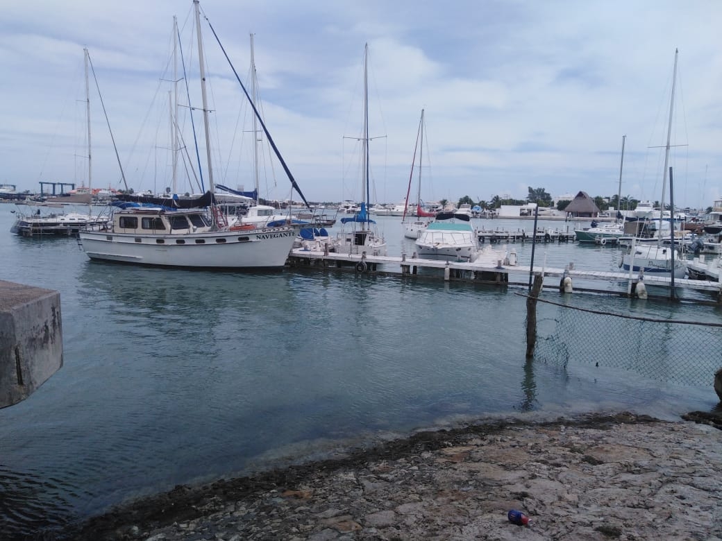 Reabren puertos marítimos en Progreso tras paso de Zeta