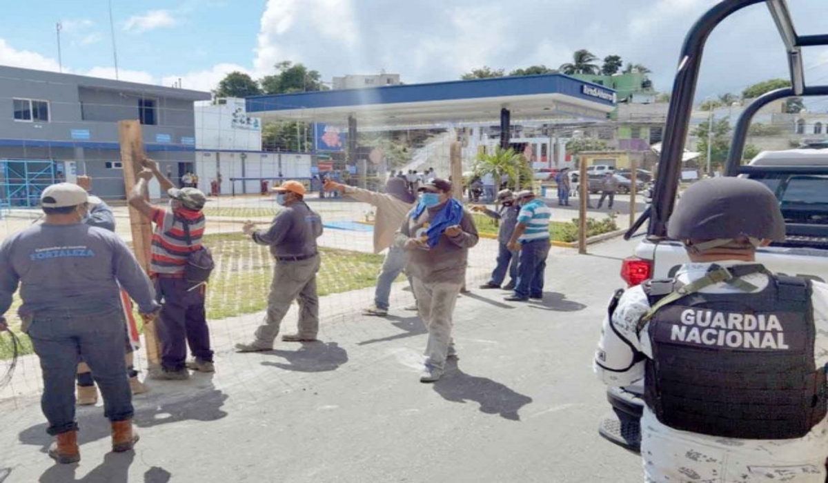 Clausuran gasolinera en la avenida Luis Donaldo Colosio de Campeche