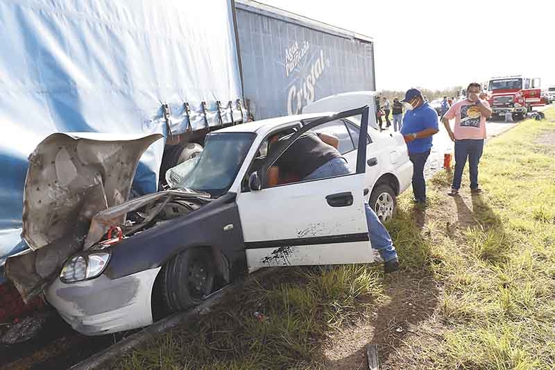 El 60 por ciento de los decesos han ocurrido en Mérida; sin
embargo, el caso más reciente es el de la activista Patsy España,
quien falleció en la carretera Muna-Maxcanú. Foto: Martín Zetina.