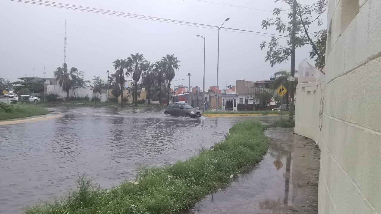 Los remanentes de Zeta han propiciado al encharcamiento de las calles en la ciudad Foto: Irelis Leal