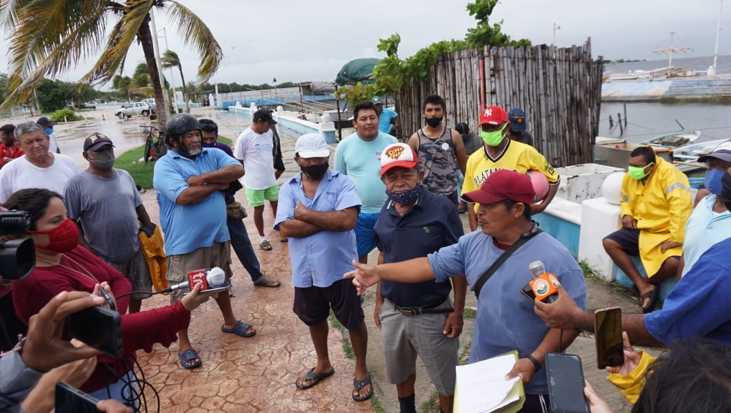 Sigue la tensión en Campeche por conflicto pesquero en Camino Real
