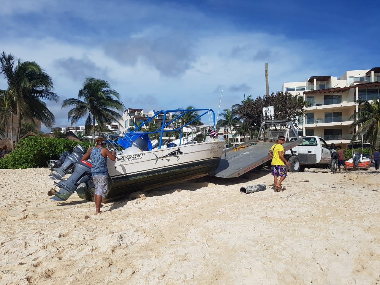 También se rescataron motos acuáticas de los prestadores de servicios. Foto: Víctor Rodríguez