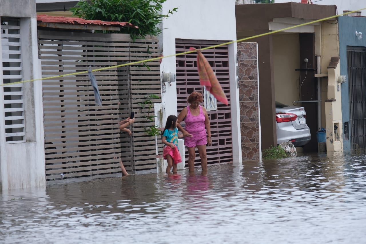 Los vecinos aseguran que se trata de una situación extraordinaria.  Foto: Cuautémoc Moreno