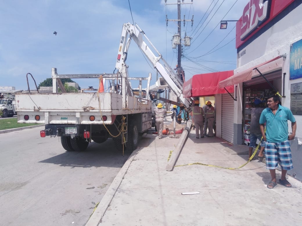 Trabajan en el restablecimiento de servicio eléctrico en Progreso