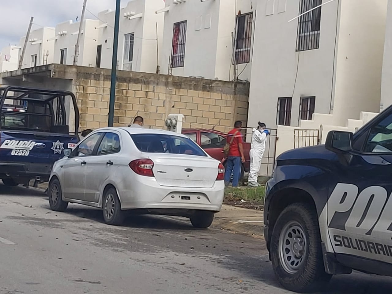 Al lugar acudió la ambulancia de la Cruz Roja Mexicana para atender el llamado del C4. Foto: Por Esto!
