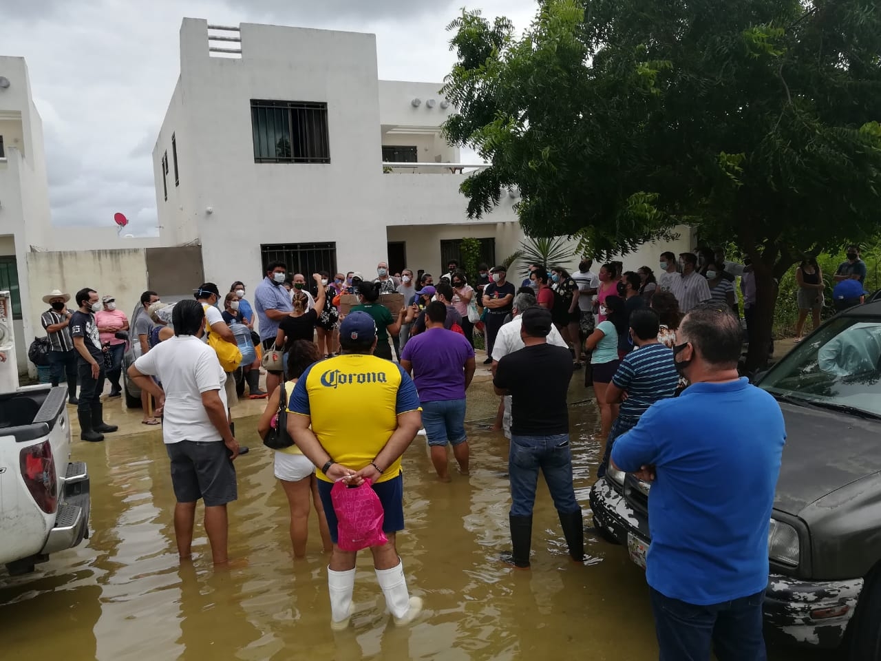 Vecinos acusan que ni Sadasi, ni el ayuntamiento han resuelto nada. Foto: David Rico