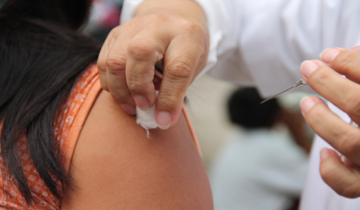 Vacunación contra la influenza en Quintana Roo lleva avance del 35%