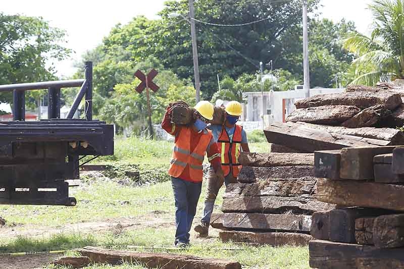 Tren Maya se acerca a Mérida, trabajos avanzan detrás de "Los Héroes"