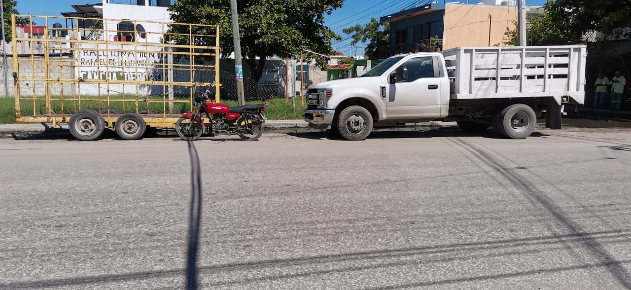 Una mujer resulta lesionada tras derraparse en su motocicleta en Ciudad del Carmen