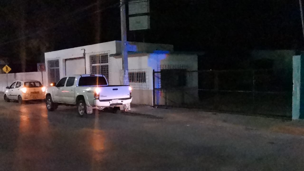 Robo a mano armada en Ciudad del Carmen; se llevan más de 90 mil pesos en efectivo.