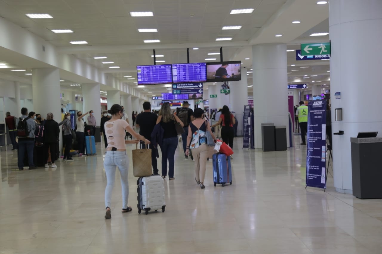 Aeropuerto de Cancún registra mayor demanda en vuelos nacionales