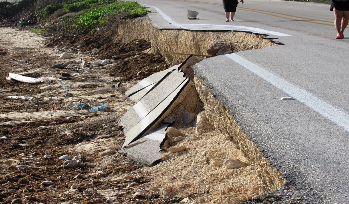 Se desploma tramo de la carretera en la zona oriental de Cozumel