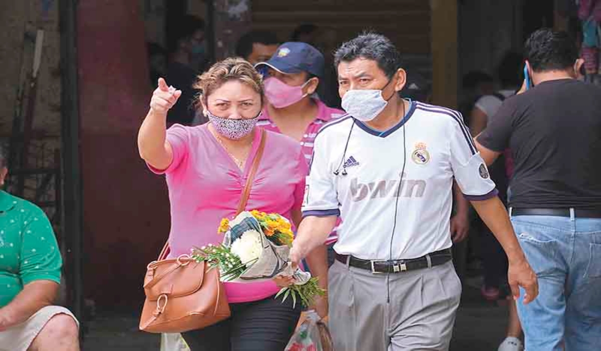 Zona de mercados y diversas sucursales bancarias fueron las más concurridas este fin de semana. Foto: Por Esto!