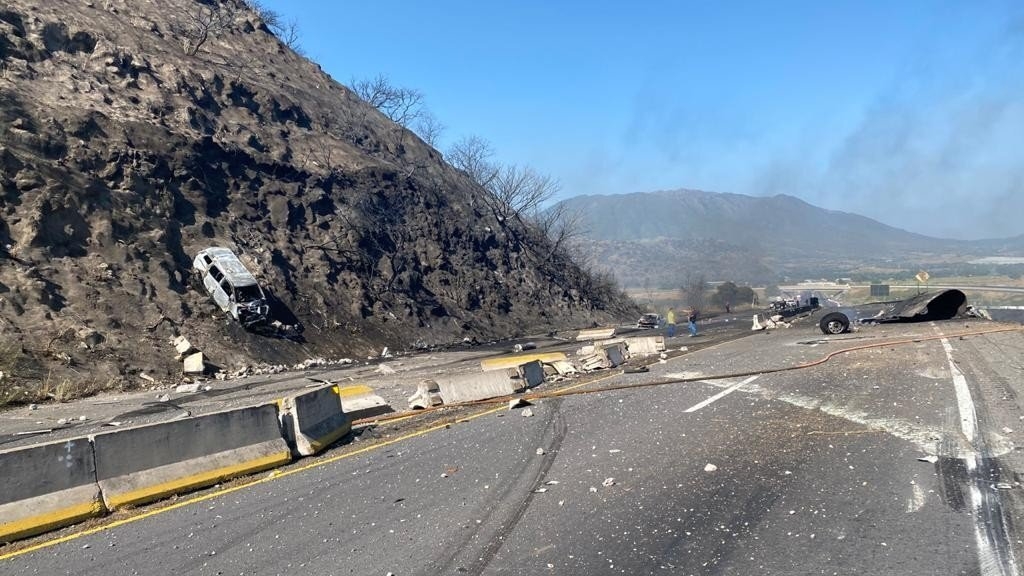 Muere la única sobreviviente a la explosión de pipa en autopista de Tepic