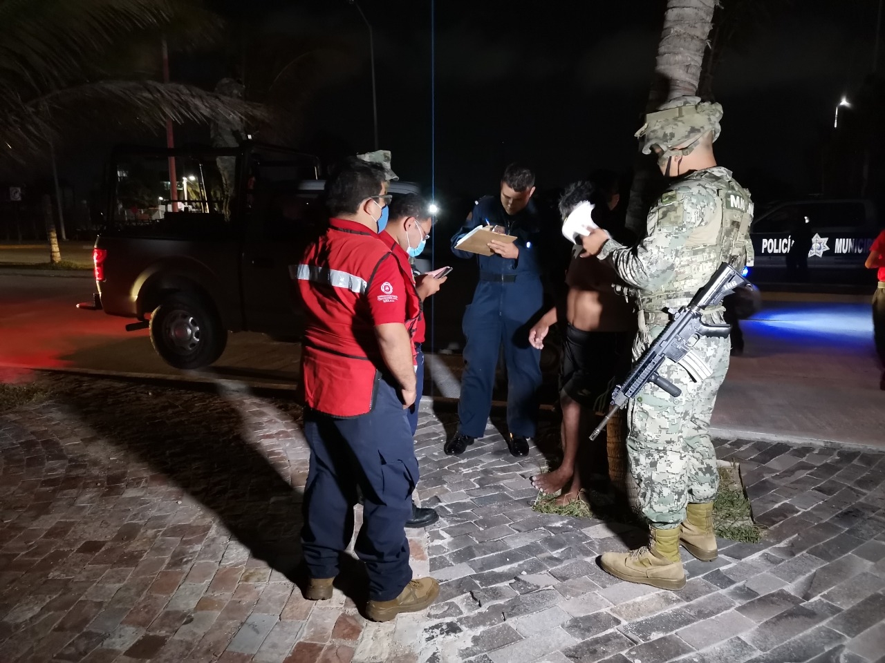 Embarcación se vuelca frente a costas de Ciudad del Carmen; hay un muerto