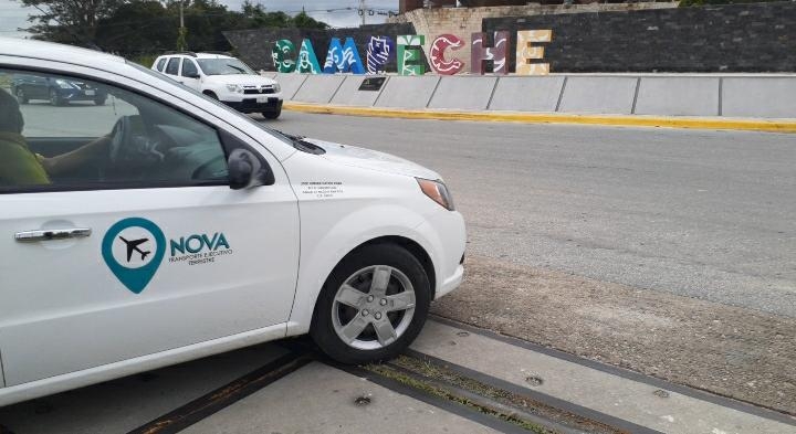 Hasta tres servicios por día brindan taxistas del aeropuerto de Campeche