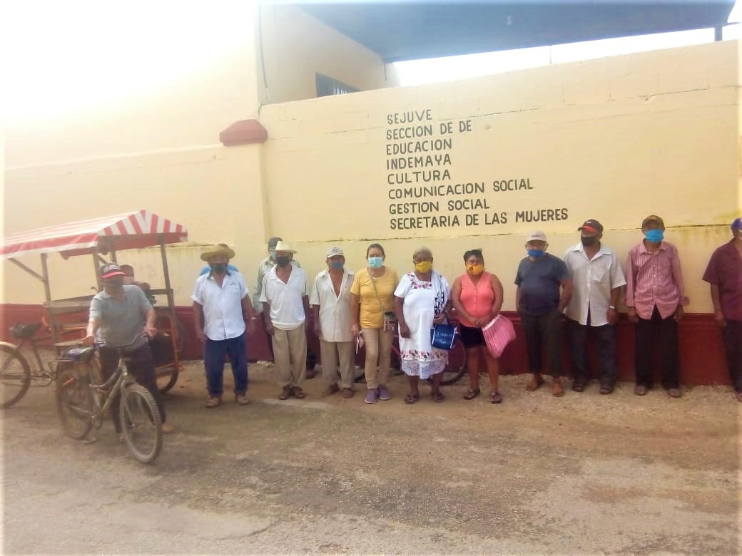 Campesinos se manifiestan para exigir los pagos de Bienestar Municipal en Muna