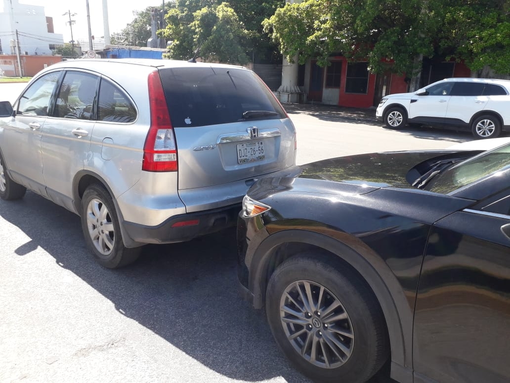 Choque deja cuantiosos daños en Ciudad del Carmen