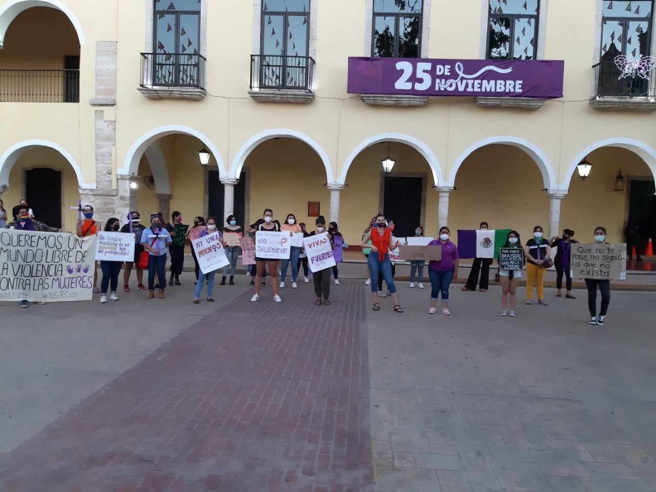 Mujeres hacen escuchar su voz contra la violencia en Valladolid