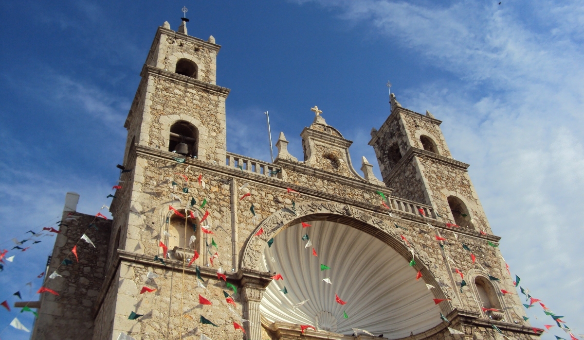 Las calles cercanas al templo también serán cerradas impedir el arribo de feligreses.