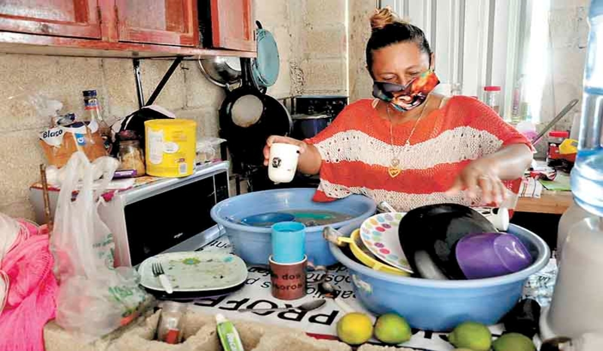 Mensualmente, pagan alrededor de mil pesos por el agua que les lleva la pipa.