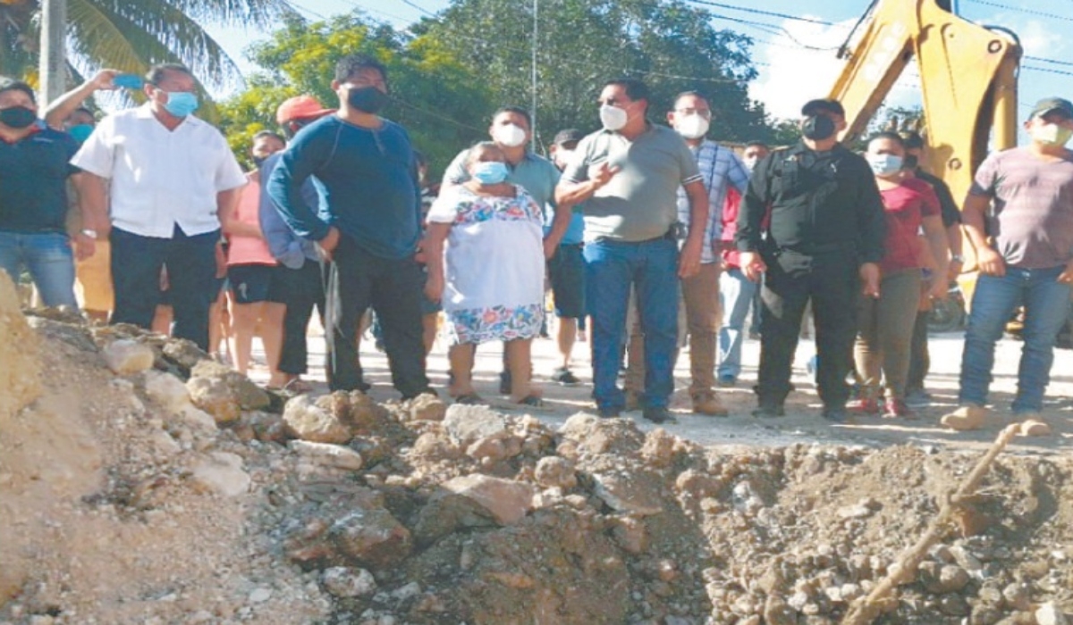 Clausuran obra por protesta vecinal en el barrio San Antonio de Hecelchakán