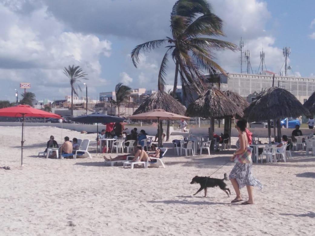 Poca afluencia en playas de Progreso este sábado