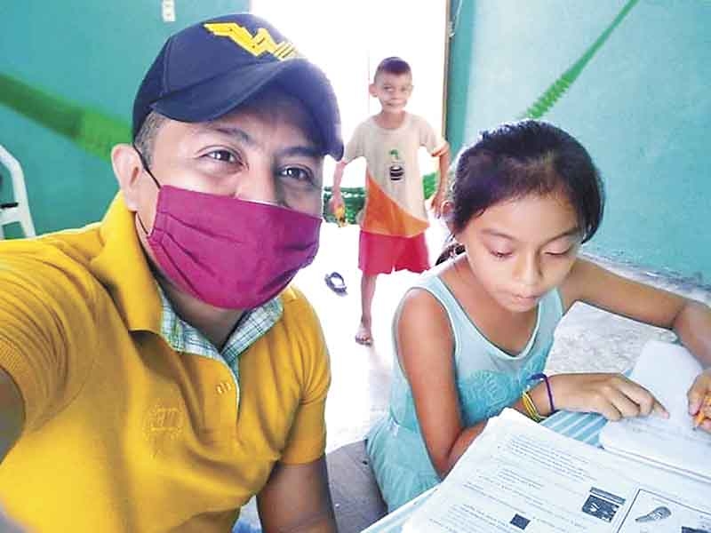 Maestro de educación indígena de Yucatán es reconocido a nivel nacional