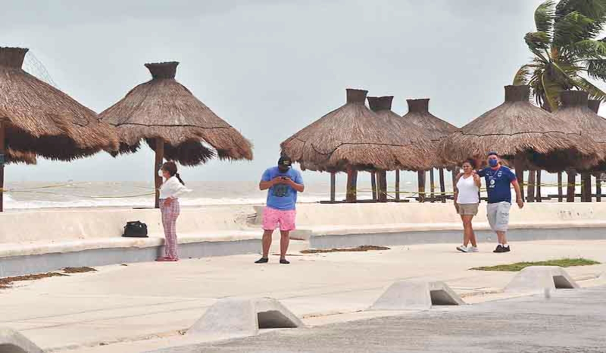 Así fue el primer día de reapertura en las playas de Progreso