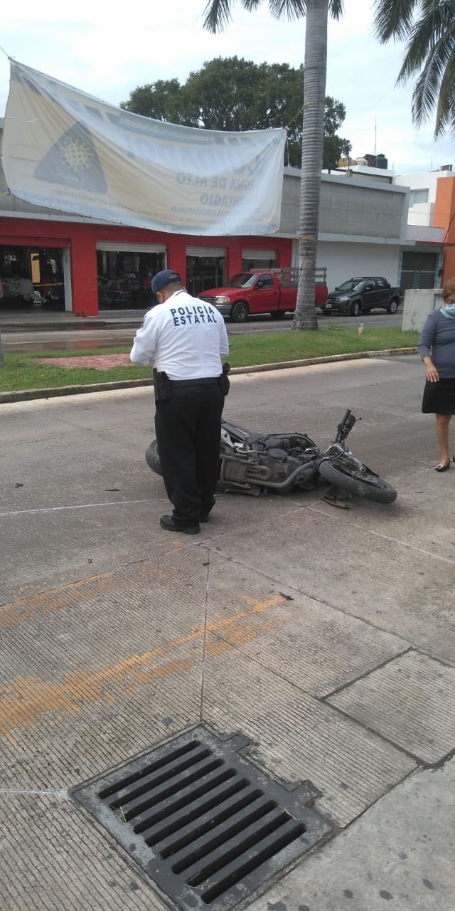 Motociclista herido tras ser arrollado en Chetumal