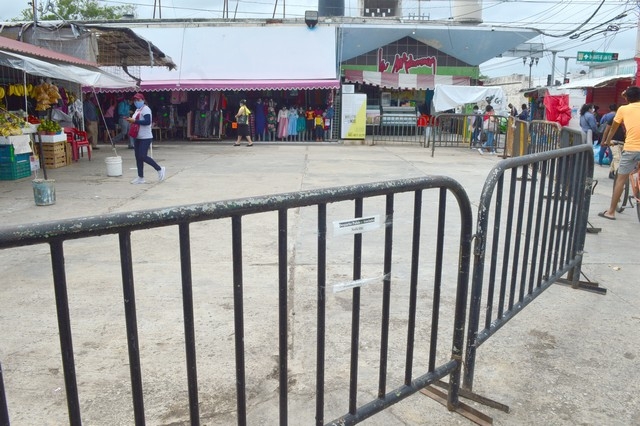 Locatarios piden habilitar accesos al mercado Pedro Sáinz de Baranda de Campeche