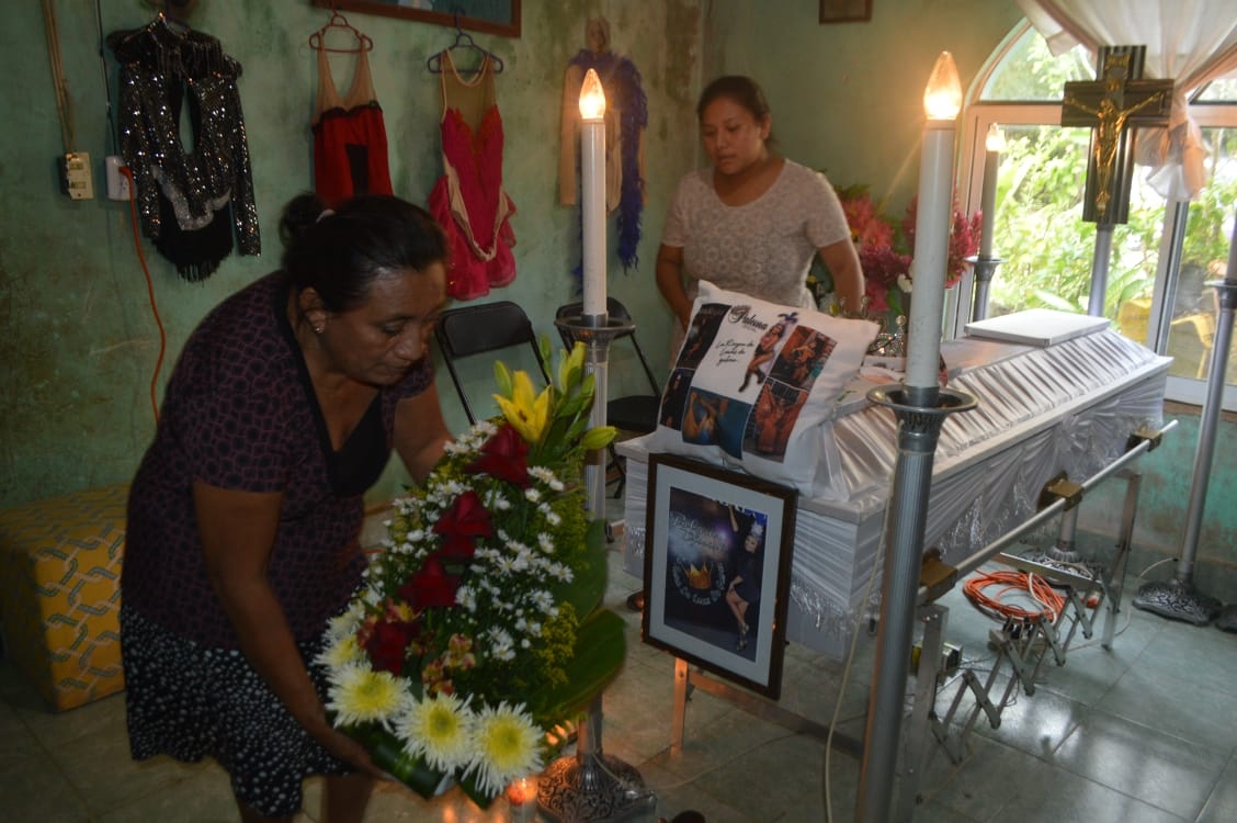 Velorio de Paloma se realizó con familiares y vecinos de Sudzal, Yucatán