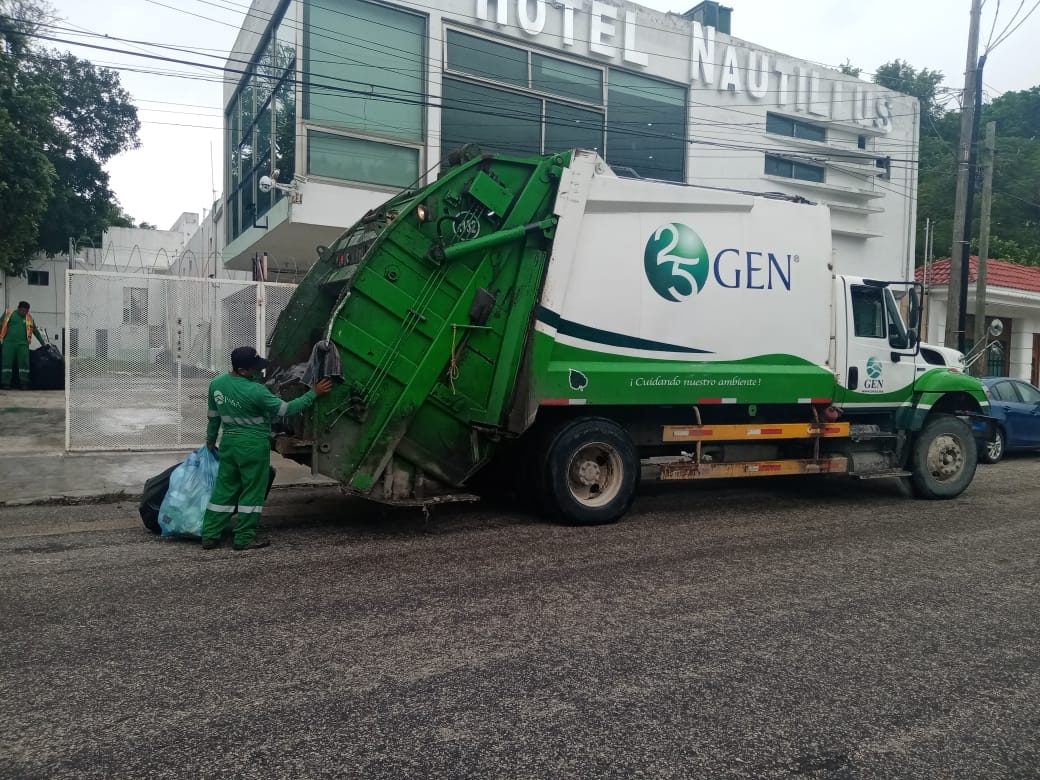 Acusan a alcalde de querer favorecer a una empresa con recolección de basura en Carmen