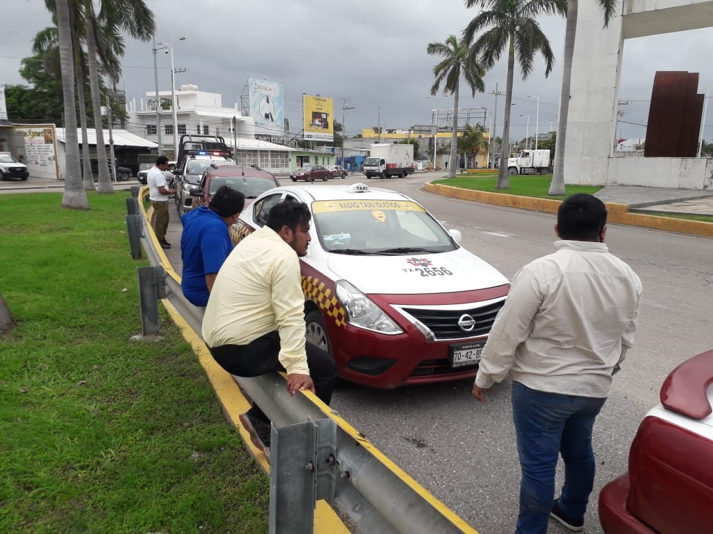 Joven ocasiona fuerte choque en Ciudad del Carmen