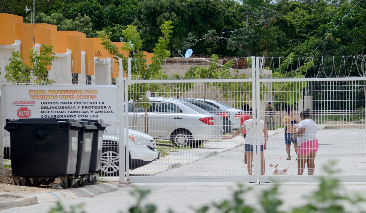 Los colonos utilizan sus ahorros para poner todo tipo de protección. Foto: Mario Hernández.