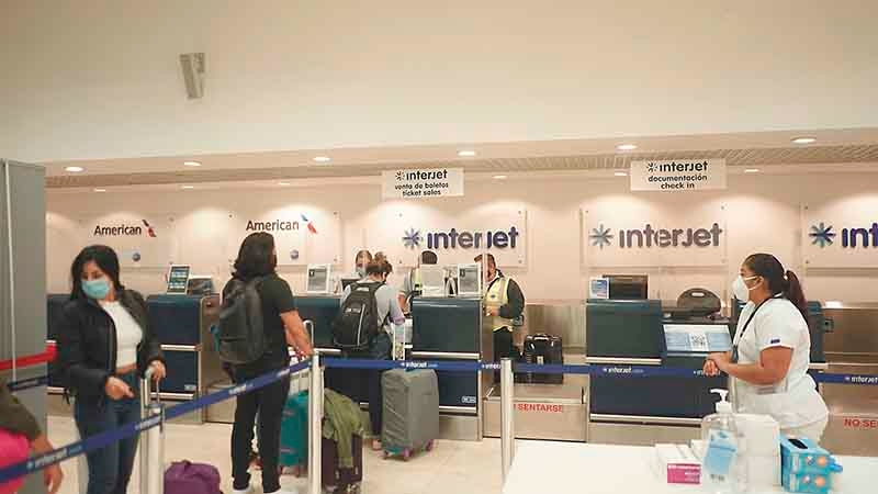 Empleados de Interjet en Mérida denuncian atraso en sus sueldos