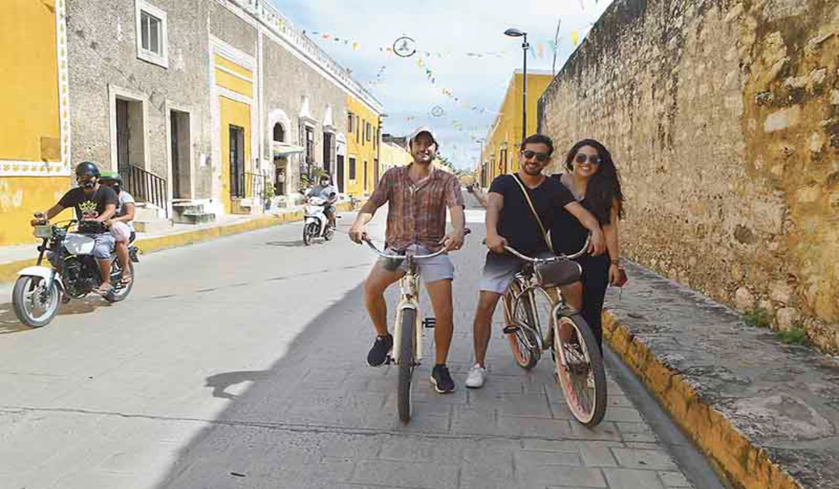 Los turistas de Querétaro quedaron complacidos con el viaje en bicicleta. Fotos: David Collí.