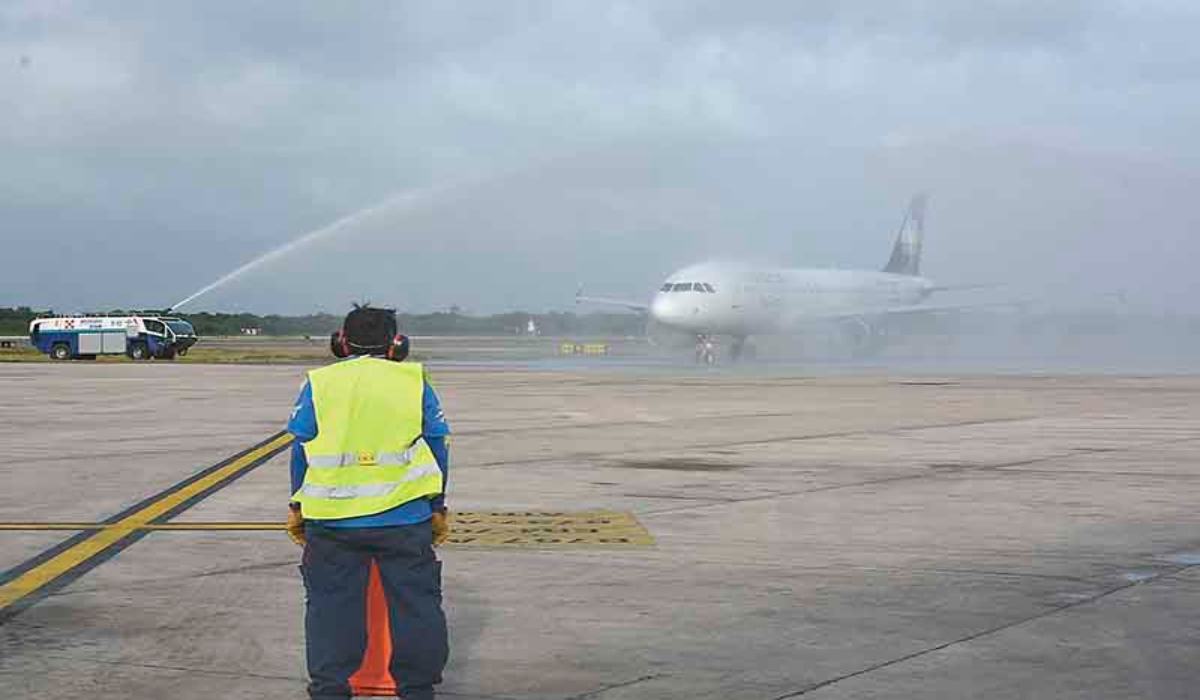 A partir del 1 de diciembre Continental/United reanudará sus vuelos a Houston. Foto: Óscar Suaste.