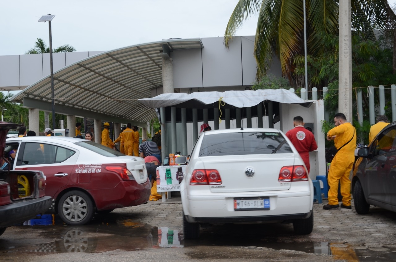 Pemex mantiene en crisis económica a empresas de Ciudad del Carmen