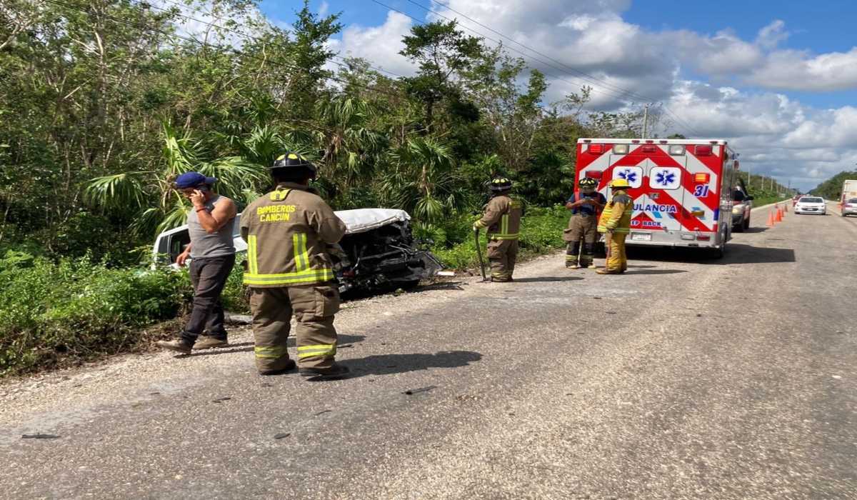 El incidente ocurrió a espaldas del Aeropuerto de Cancún. Fotos: Rubén Cruz.