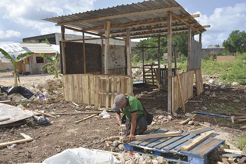 Invasores se niegan a dejar predio en la colonia El Roble Alborada en Mérida