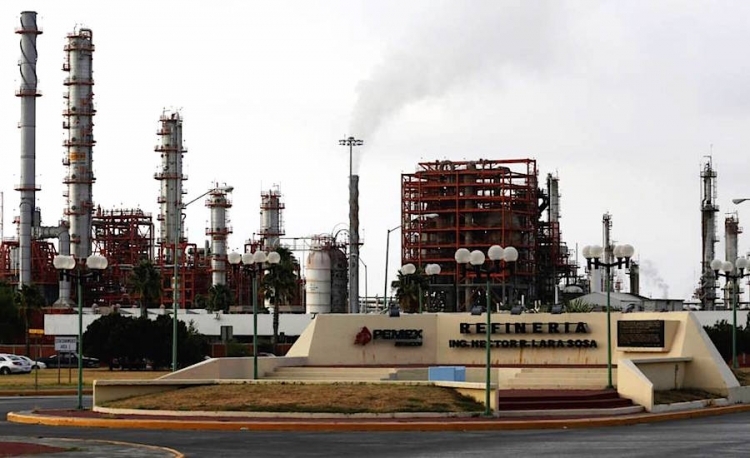 Explosiones en refinería de Cadereyta, Nuevo León, deja 5 lesionados