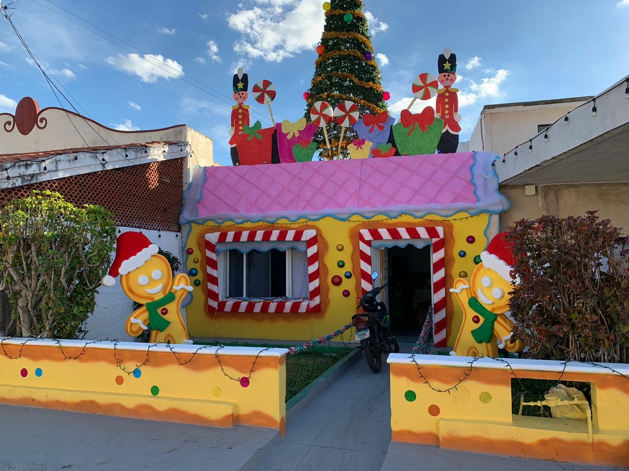 Conoce la casa de galleta navideña en Mérida