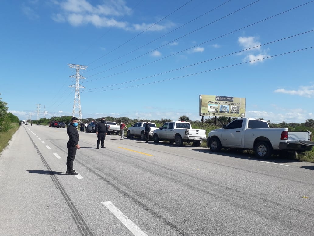 Hallan cadáver de un hombre en la carretera federal 180 en Ciudad del Carmen