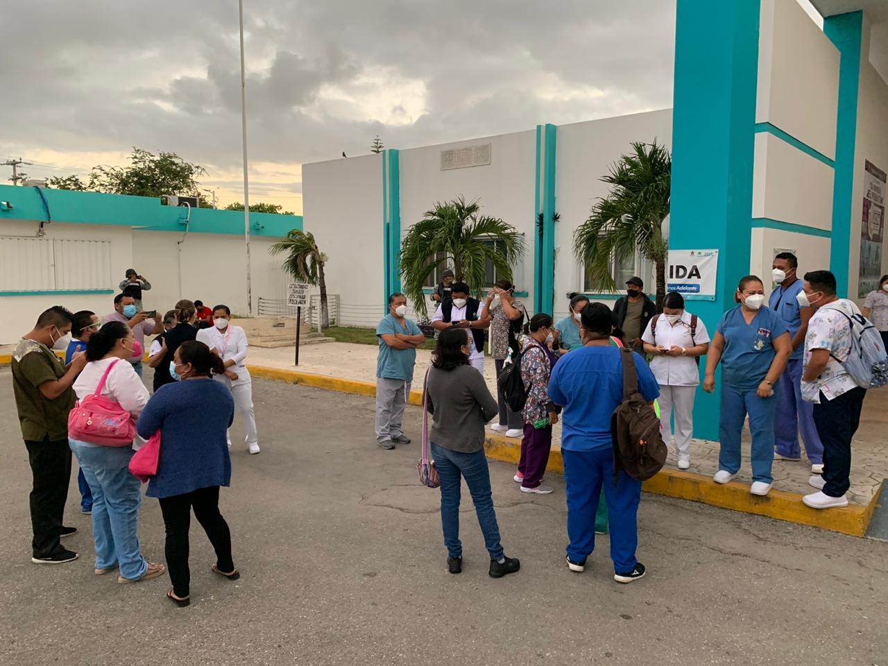 Personal del Hospital General de Chetumal piden pago de “Bono COVID-19”