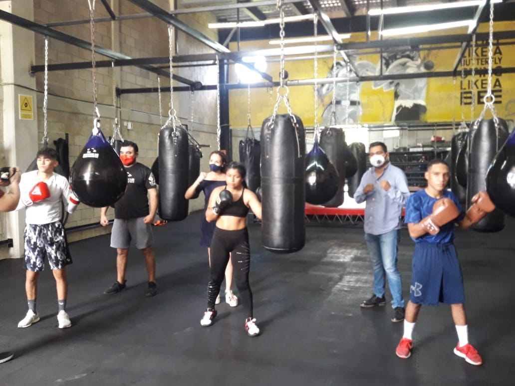 Boxeadores se preparan para la gala “Forjando Campeones” en Cancún