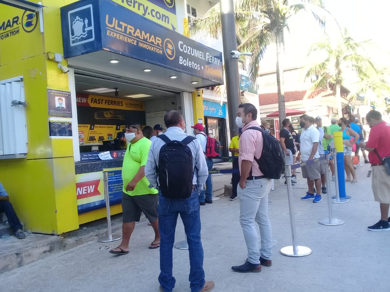 Empleados de Ultramar en Playa ignoran huelga de Cancún