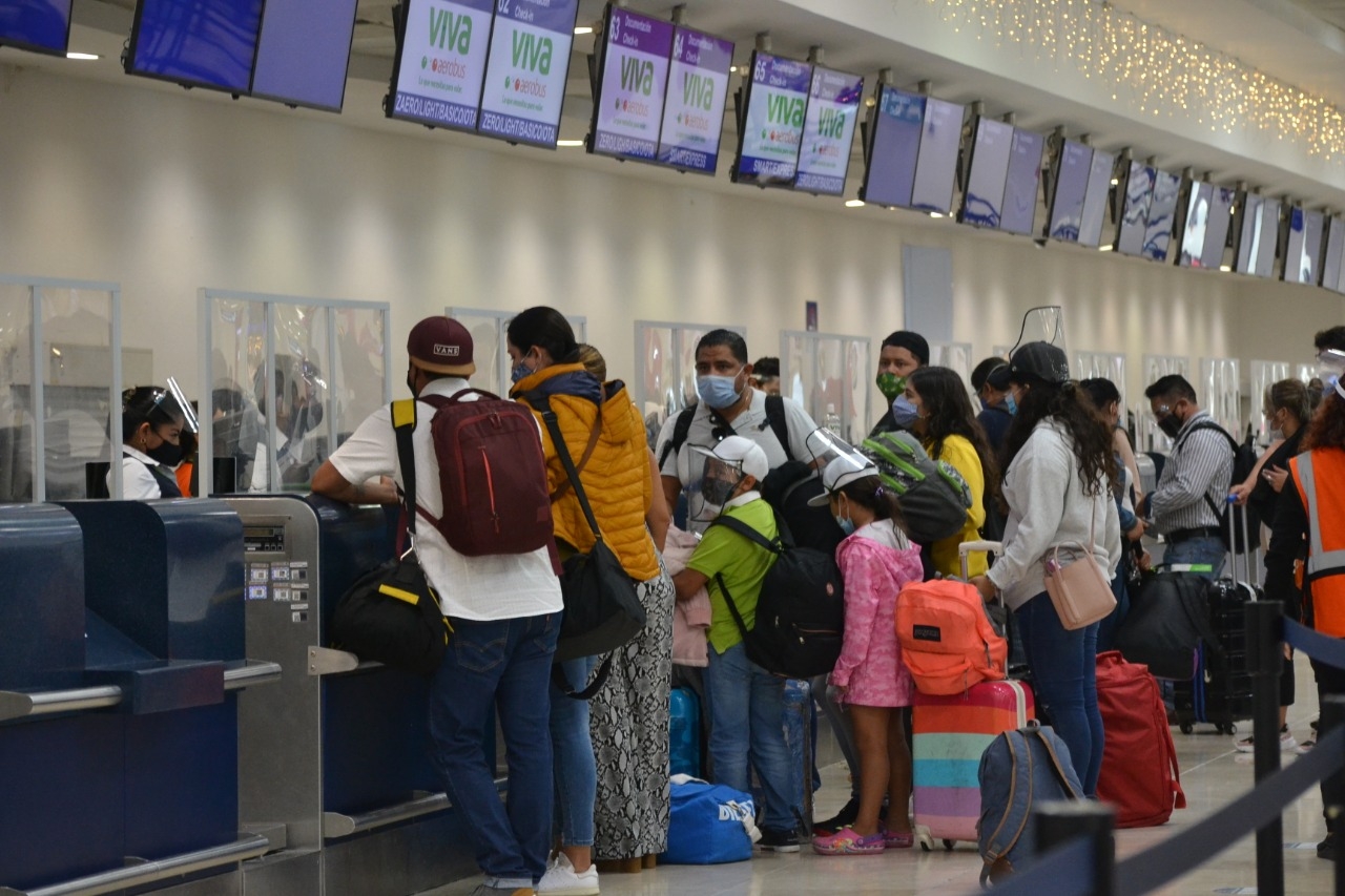 Interjet canceló cinco vuelos redondos al centro del país y uno más a Monterrey