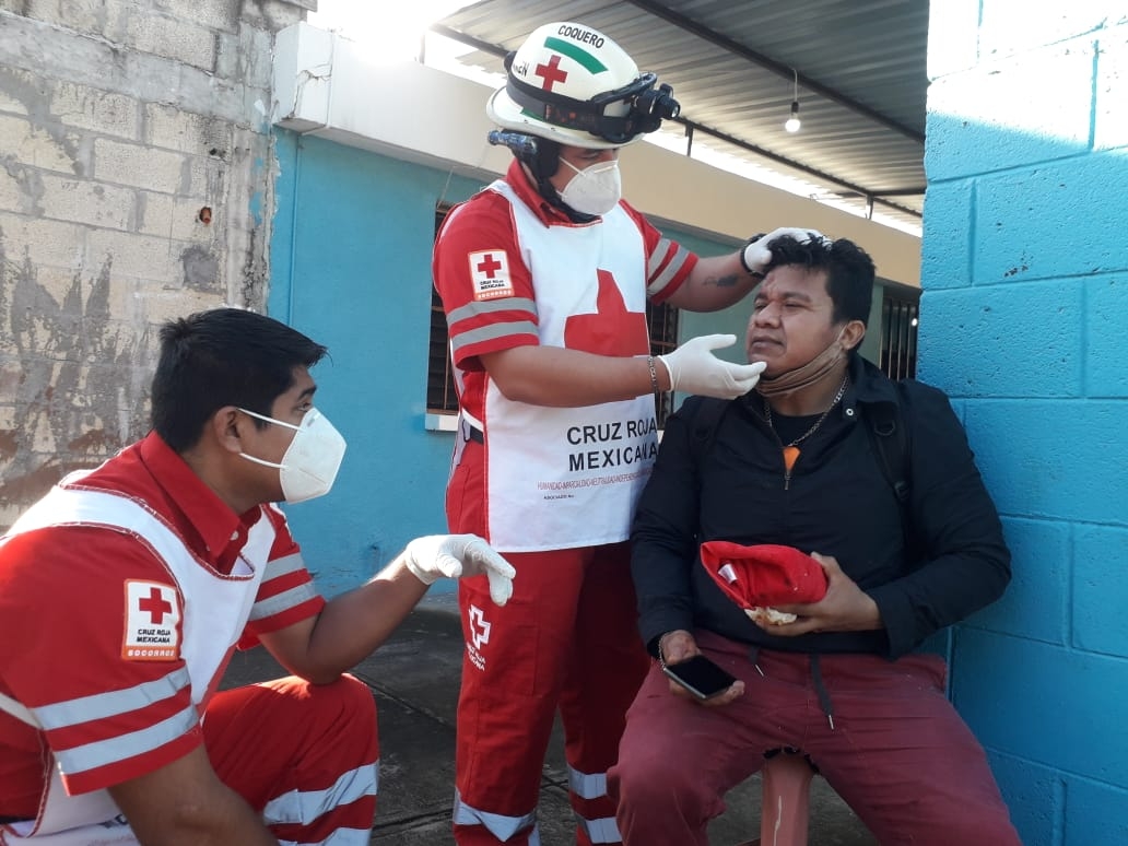 Ciclista es atropellado por conductor distraído en Ciudad del Carmen