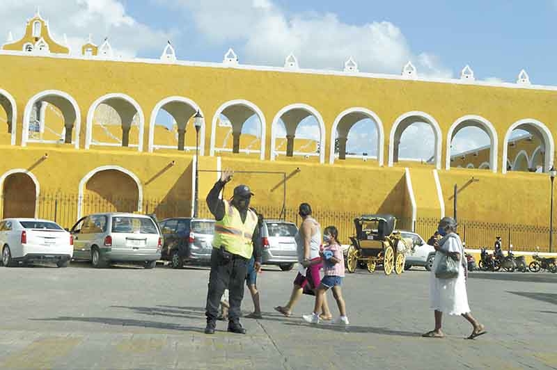 Falla en transformador deja sin luz al Pueblo Mágico de Izamal